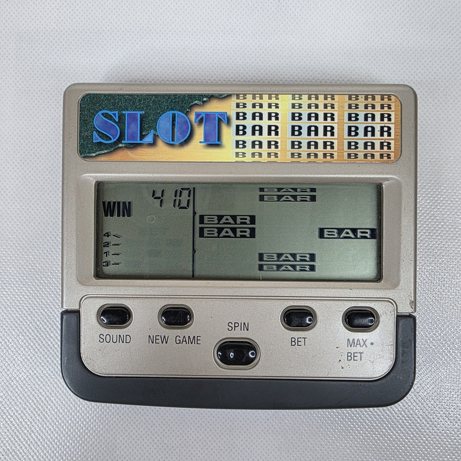 Deluxe Slot Radio Shack 60-2669 Handheld Electronic Game Pocket Casino - TESTED