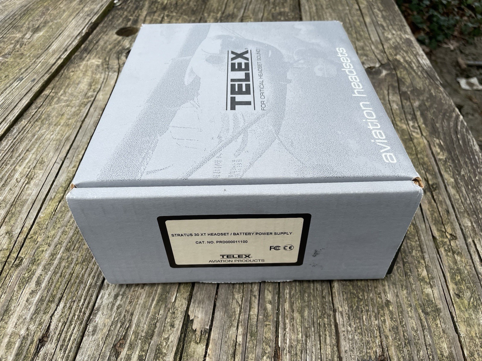 Telex Stratus 30XT ACTIVE Noise Reduction Headphones NOS Please Read Headset