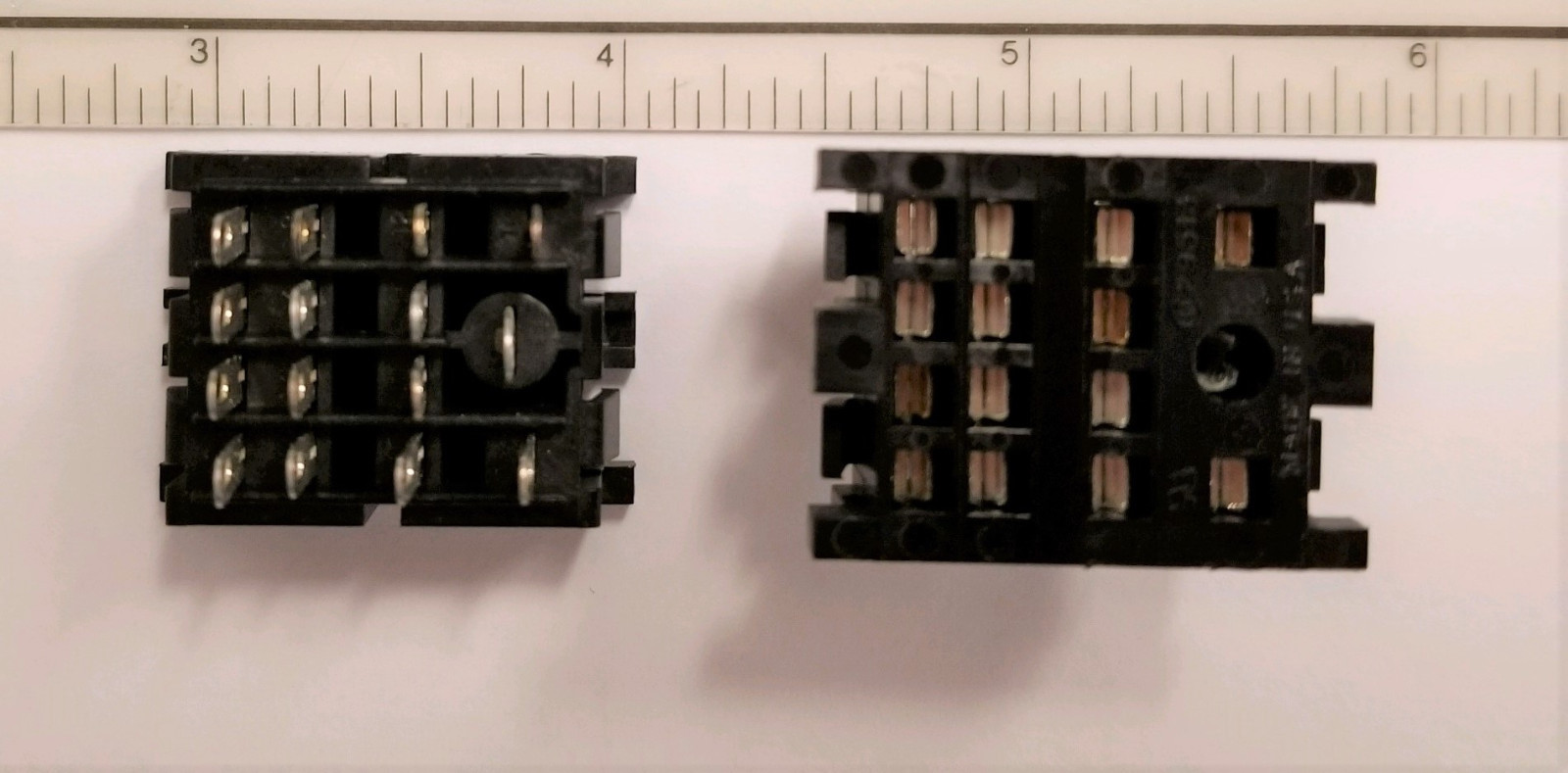 (1x) 4PDT - 14 Pin Mini Relay Socket - 5A 300V - Solder Tabs - UL/CSA - MR14-SLD