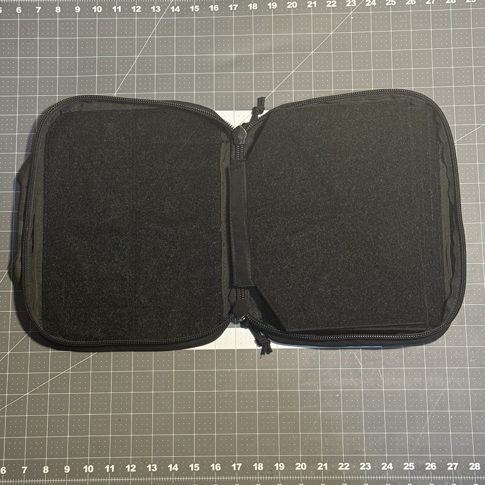 Unbranded Tac Tailor MilSpec Monkey Multicam Blk Mega Patch Book 12"x10"x3" NWOT