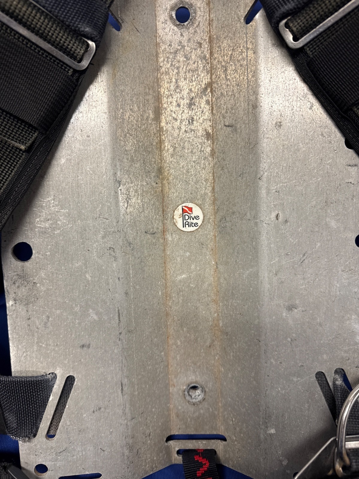 Dive Rite aluminum back plate with harness Used , 0477