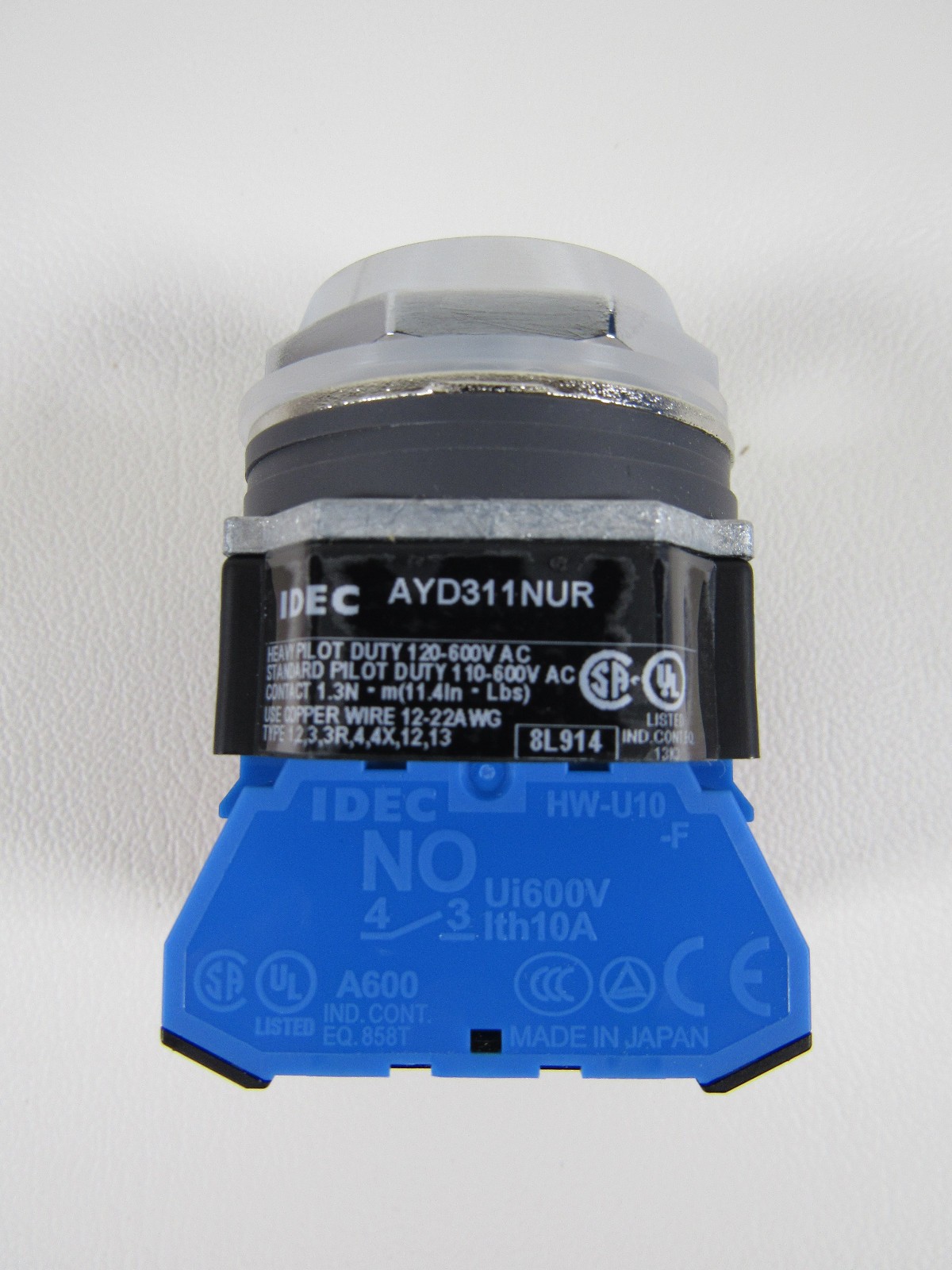 IDEC AYD311NUR Push-Pull 40mm E-Stop Button