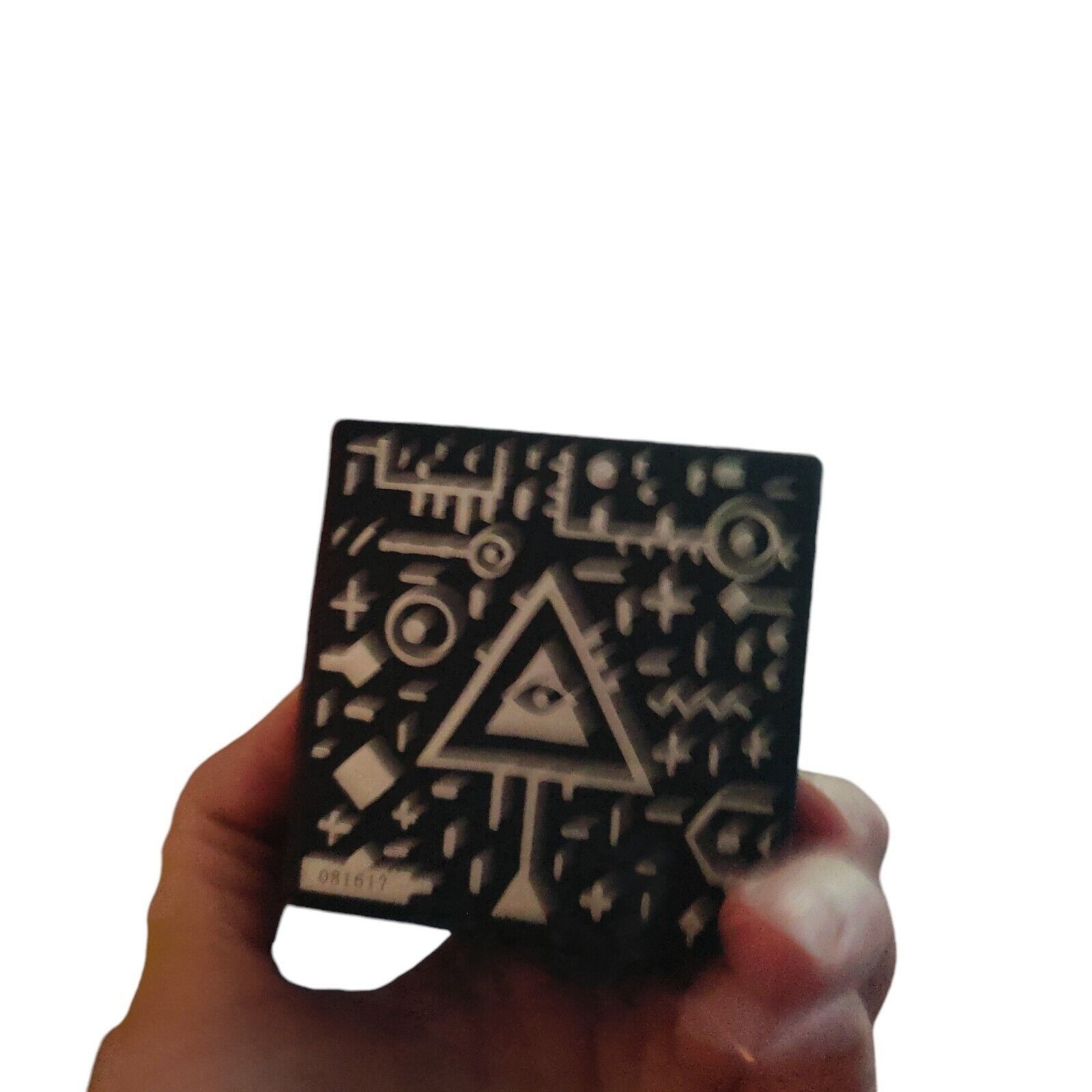 Merge Cube Holographic Handheld AR/VR Holograms