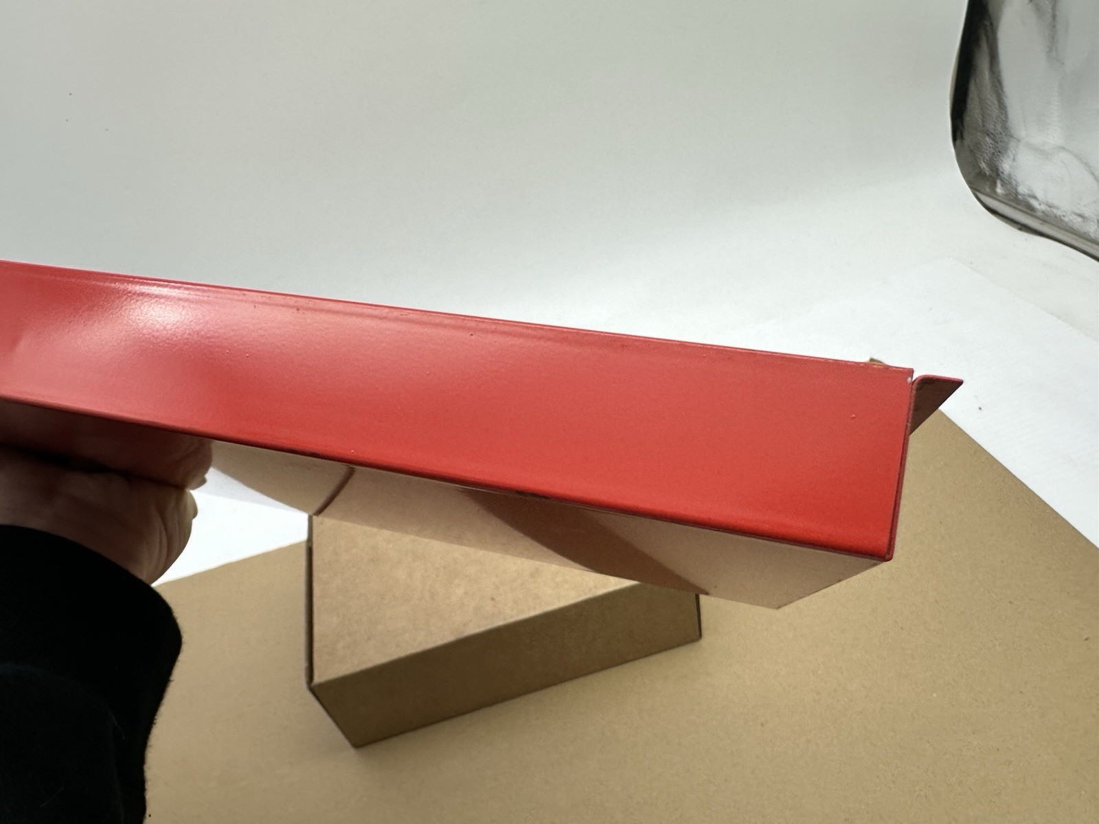 Snap-on KRA380 Roll Cab Sliding Parts Tray 21.5'' Wide x 6'' Deep x 1'' High Red