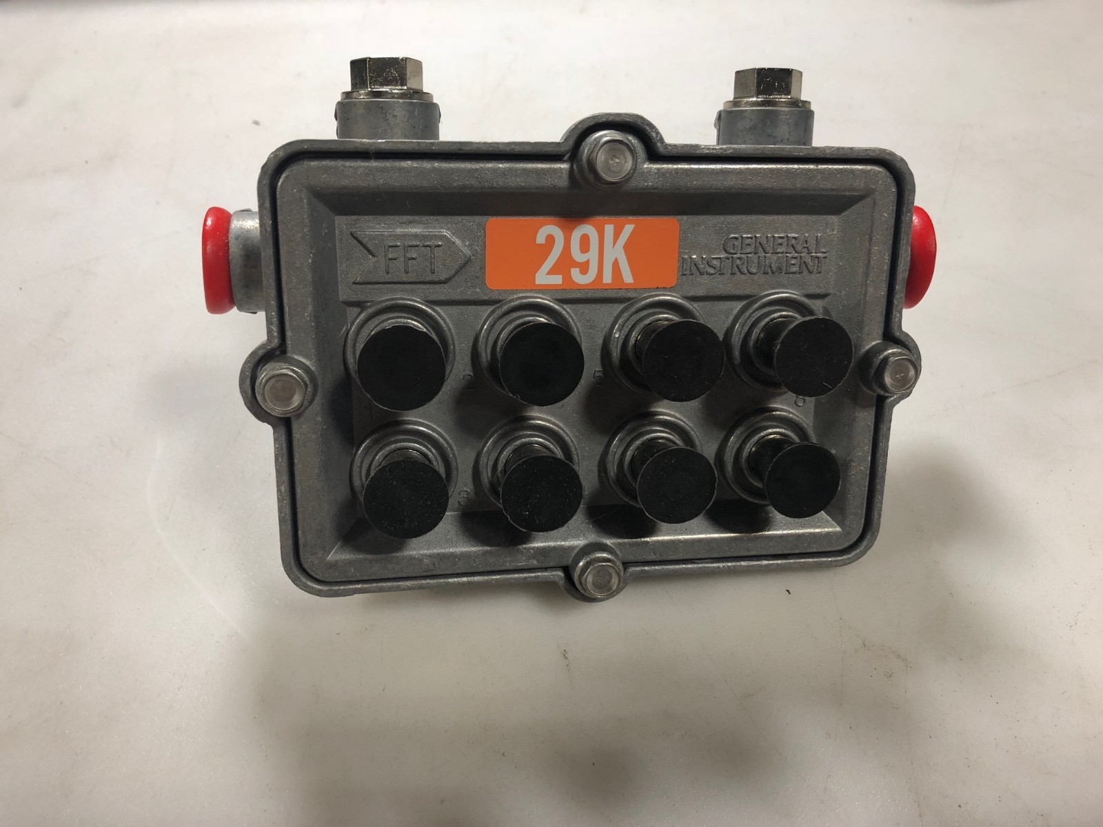 General Instrument FFT-29K 8 Port Tap
