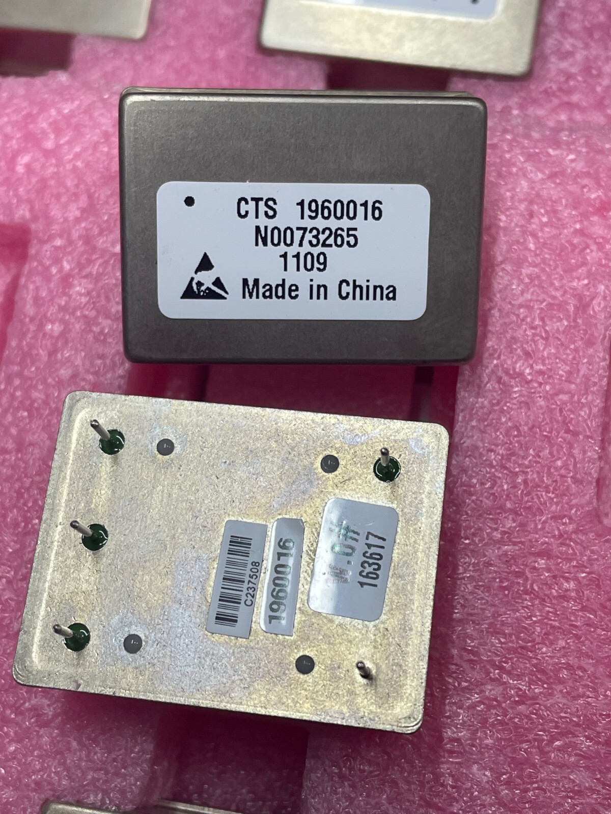 1x CTS 1960016 WLNFN0073265 32.768MHz 5V Crystal Oscillator
