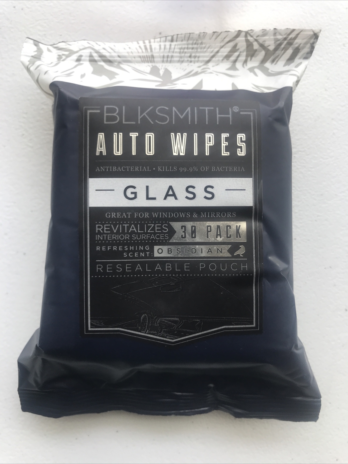 Luxury Auto Wipes Obsidian Scented Resealable Pouch