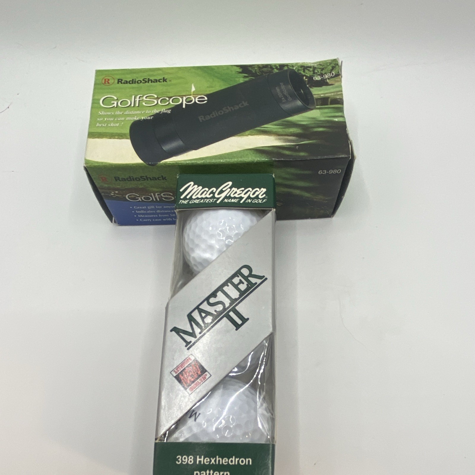 RadioShack 63-980 GolfScope Golf Rangefinder w/ Carrying Case