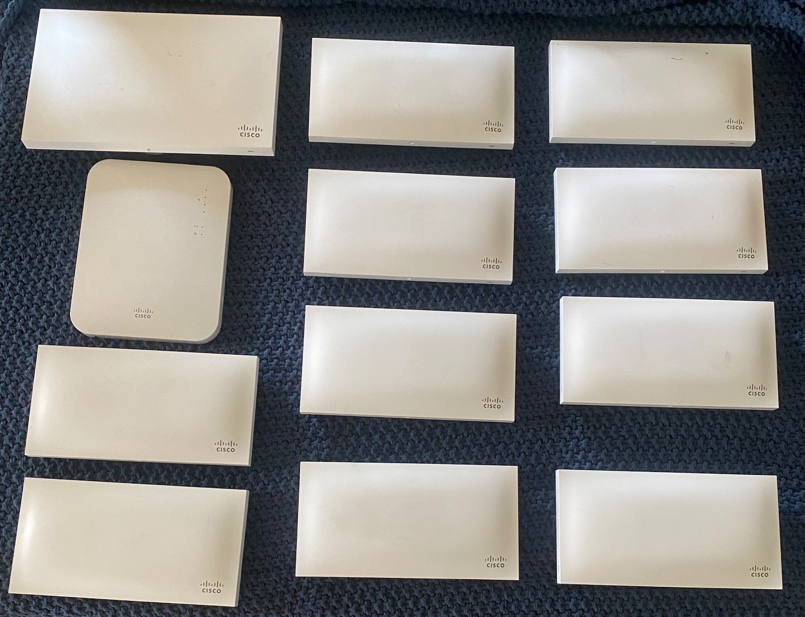 Lot of 12 Cisco WAP/WiFi  Devices