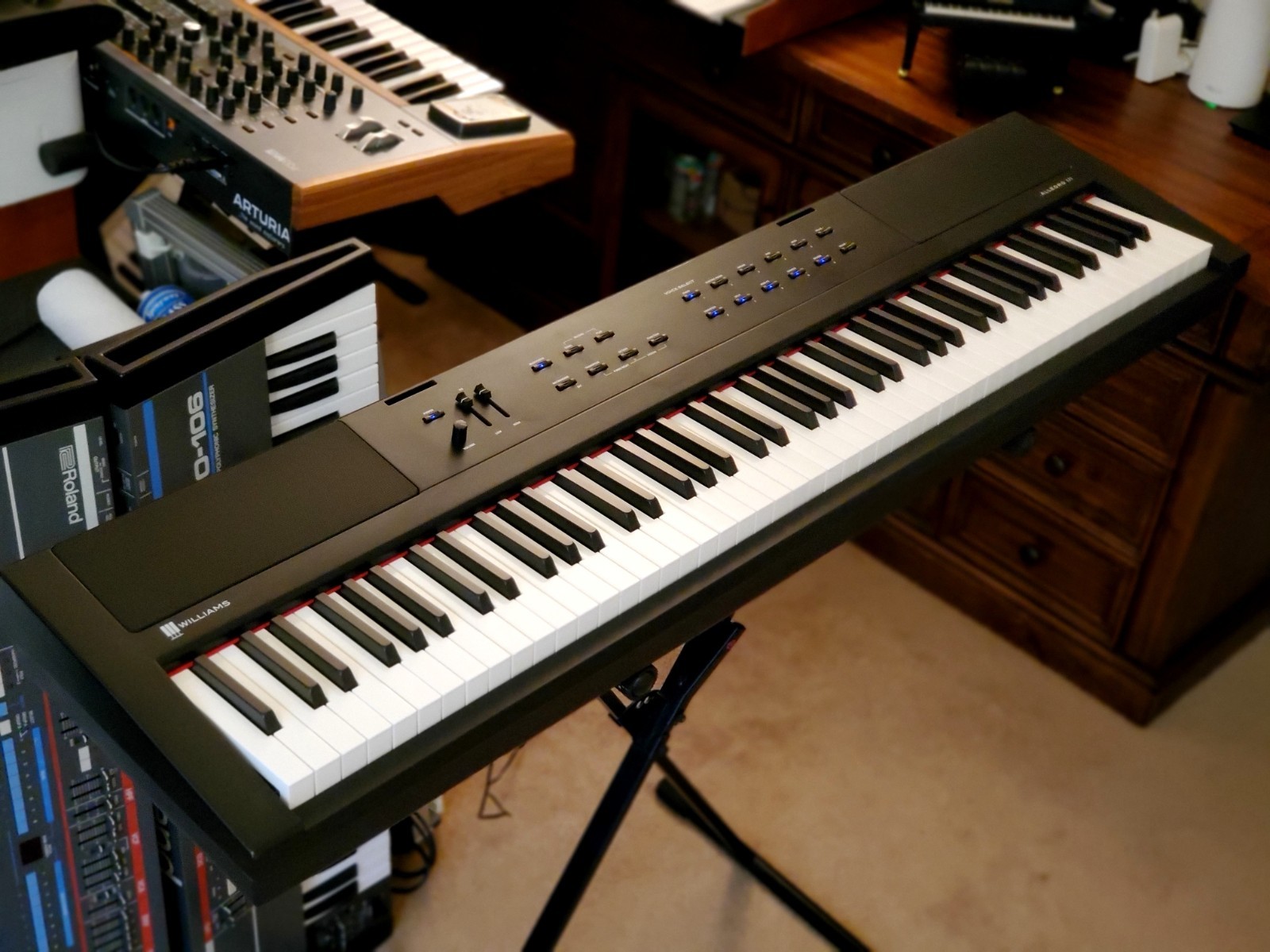 MUST SEE!!! WILLIAMS ALLEGRO III DIGITAL PIANO WITH 88-KEY WEIGHTED KEYBED!