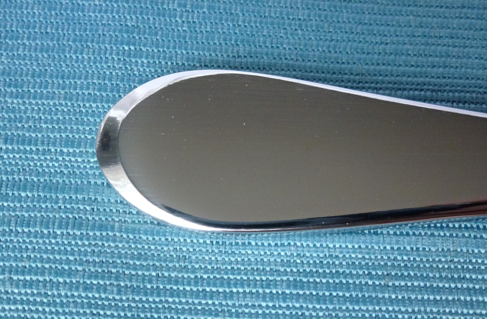 New Oneida ICARUS Glossy Set of 4 Dinner Forks Stainless Flatware (8")