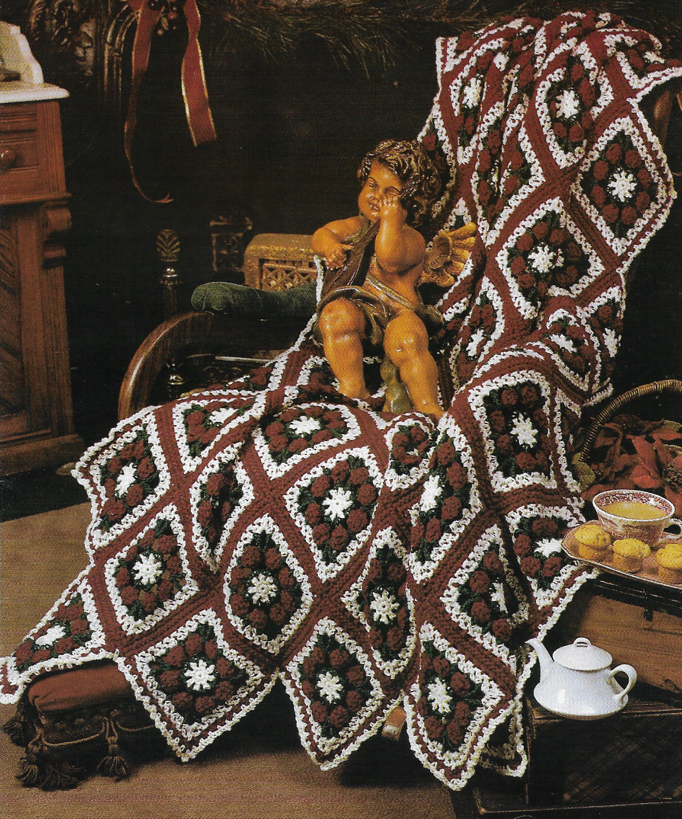 Snowflakes & Holly Afghan crochet pattern instructions