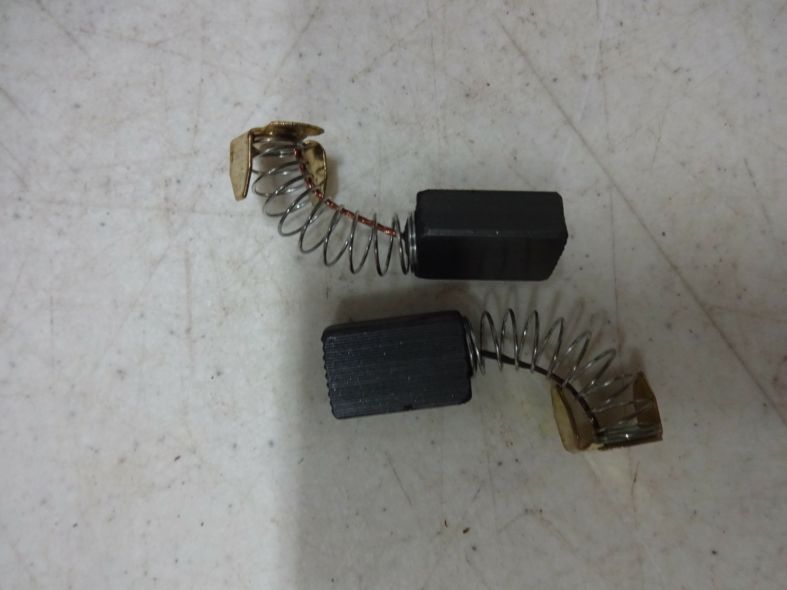 2 CB103 Carbon Brushes