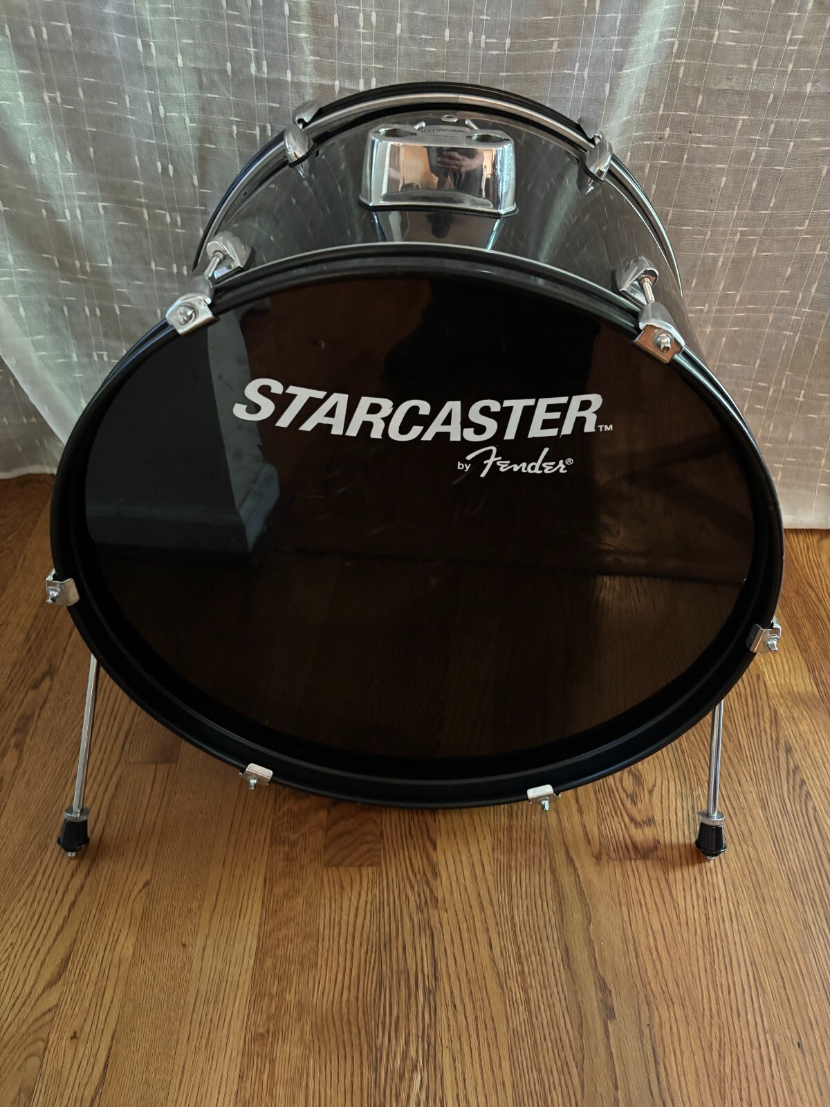 Fender Starcaster Bass Drum 22" x 18"  w/Legs- LOCAL PICKUP ONLY!!