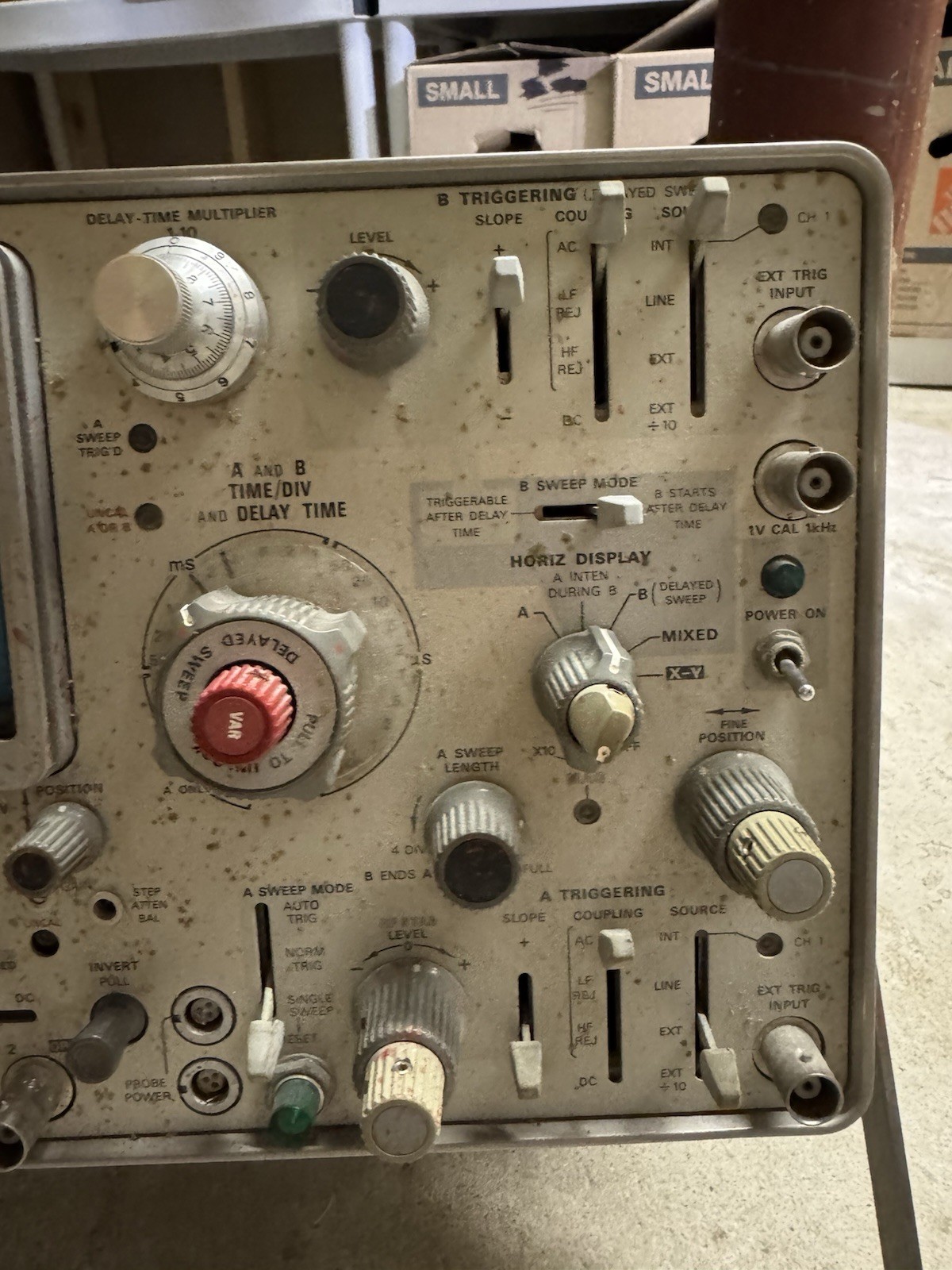 Tektronix 454A 2 Channel Oscilloscope ***Powers On***Untested***