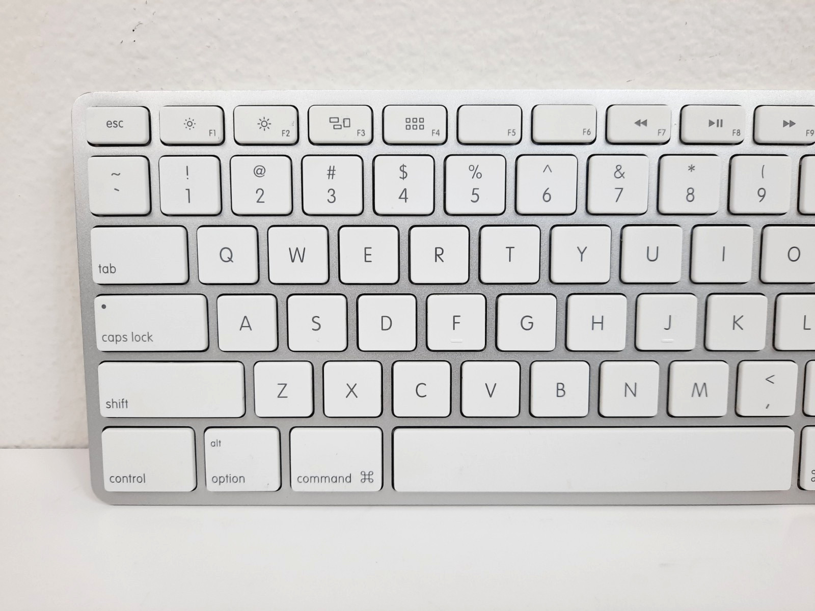 Genuine Apple Mac A1243 Wired USB Keyboard, Tested Working