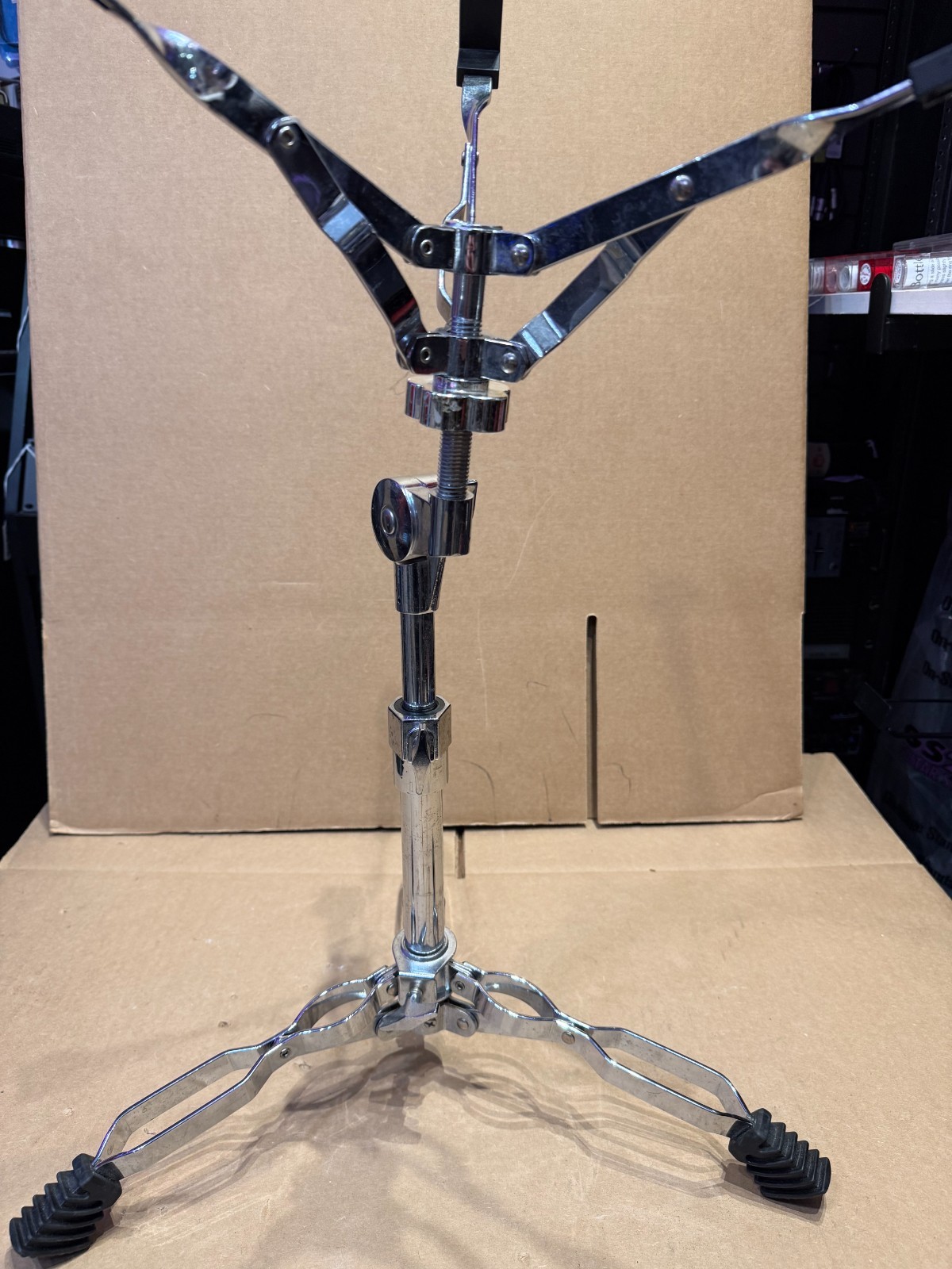 🥁 Double-Braced Snare Stand – 14″ Used – Unbranded