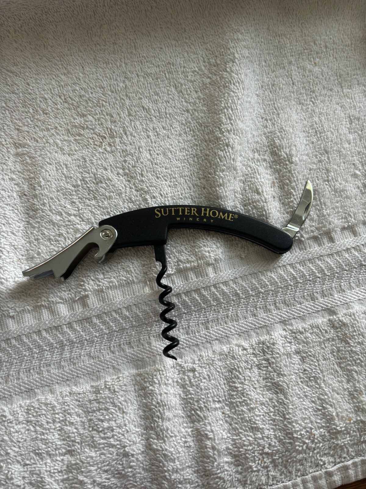 SUTTER HOME WINERY BOTTLE OPENER NEW