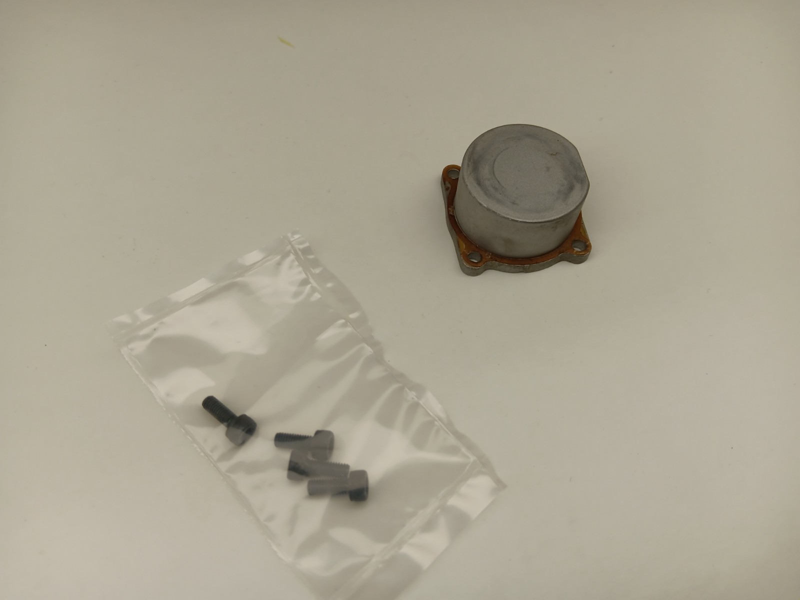 OS MAX FP 40 RC Engine Back Cover & Mounting Screws