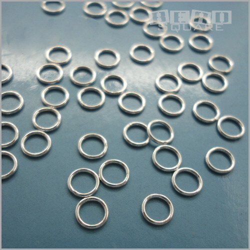 40 Solid Sterling Silver 4mm x 0.6mm (22 Gauge) Closed Jump Rings #33424
