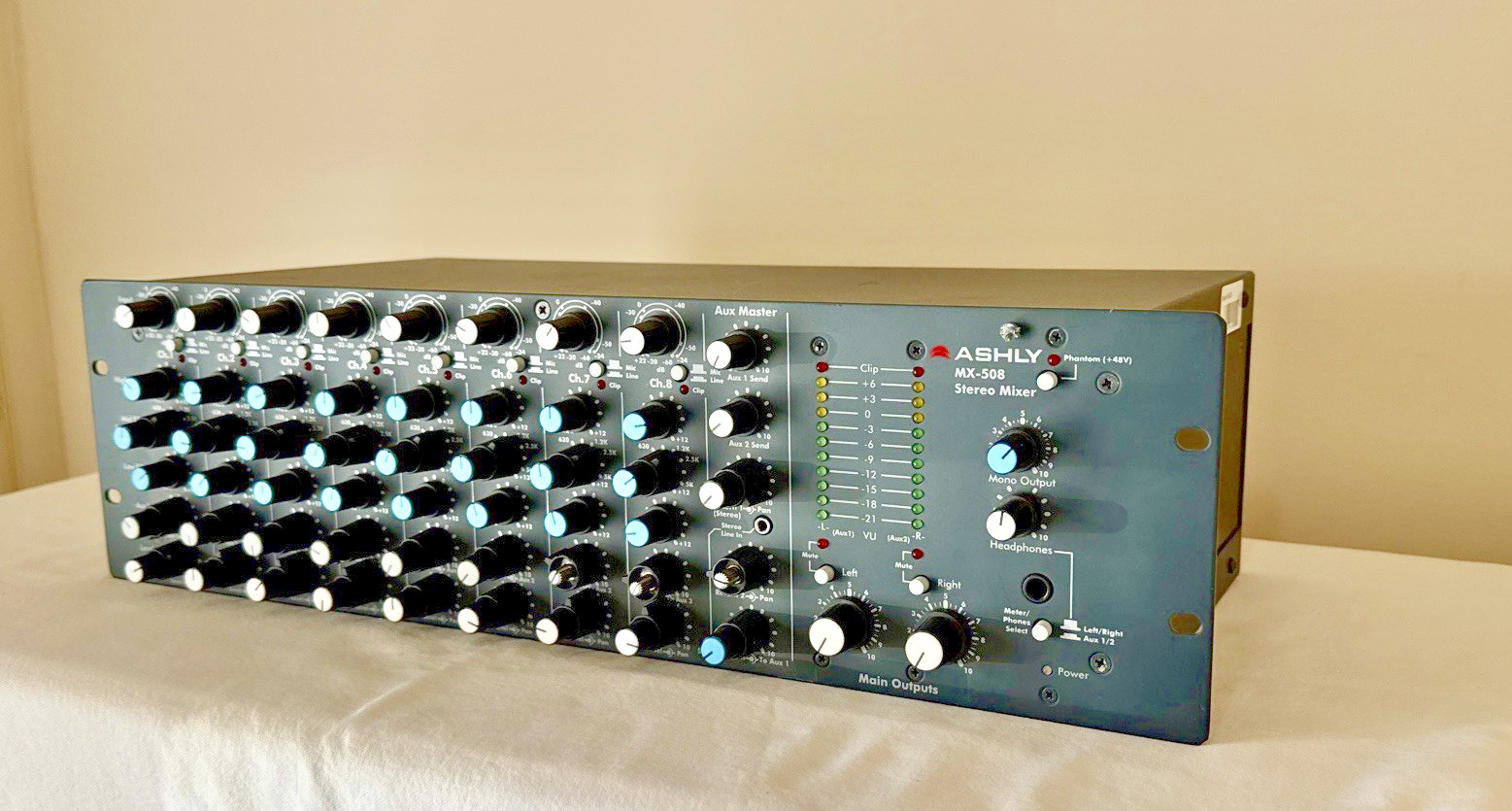 Ashly MX508 8-channel Rackmount Mixer: READ DESCRIPTION!! Needs repair