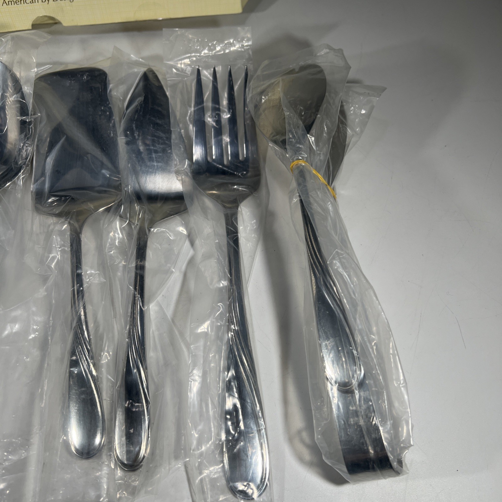 LENOX Summerville Flatware 7 piece Entertainment Set New