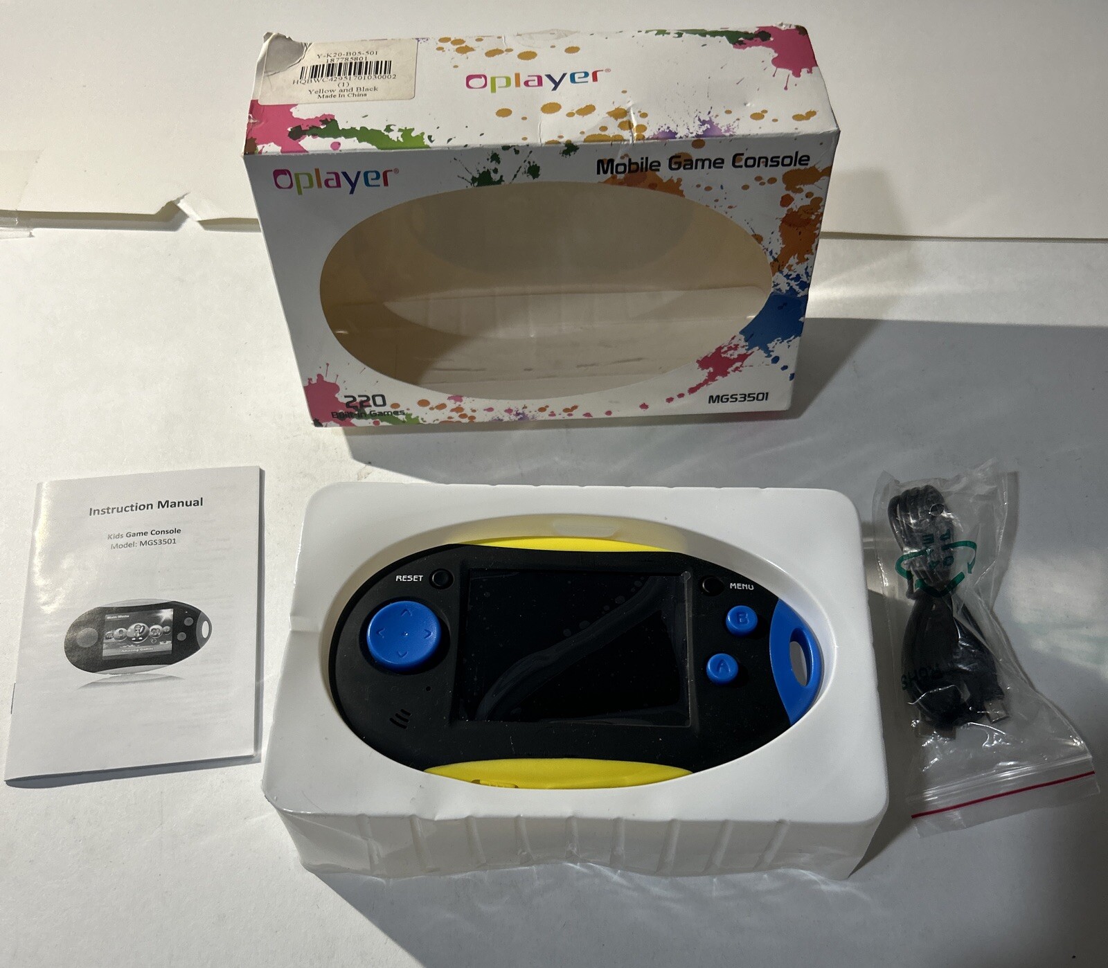 Player Mobile Game Console- Model MGS3501- 220 Built-in Games- Fully Tested