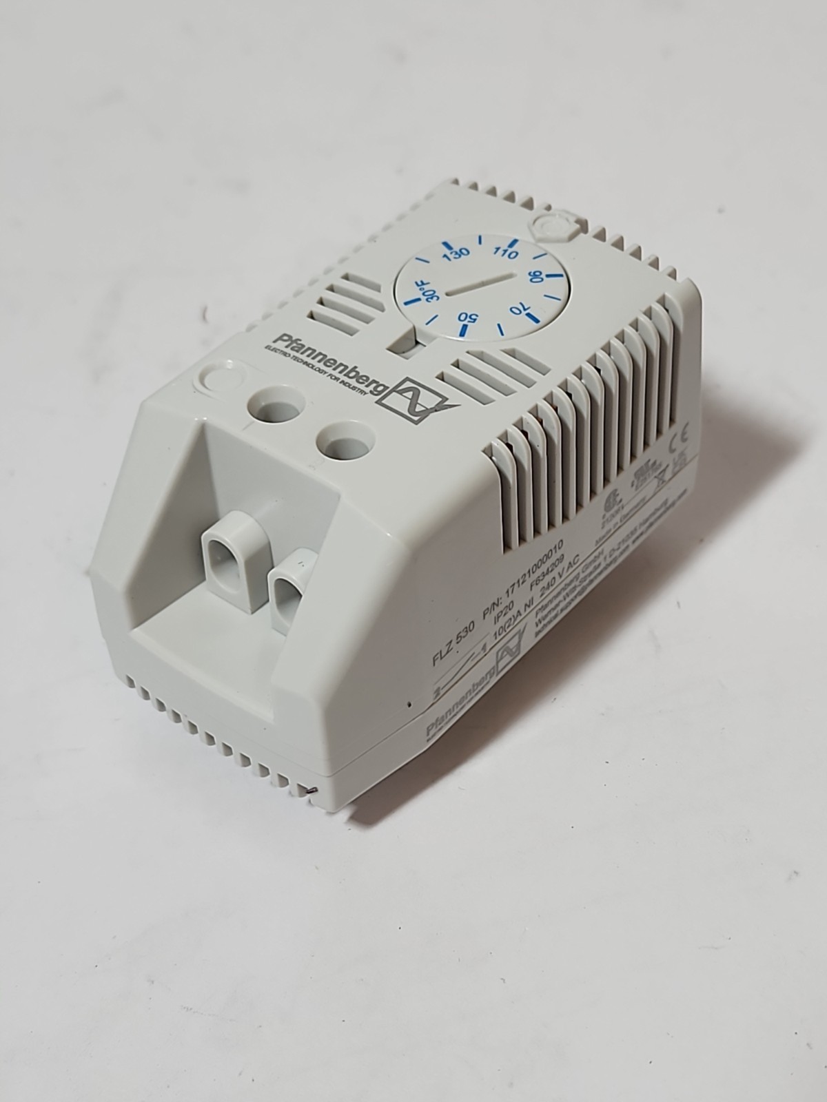 Pfannenberg FLZ 530 Enclosure Thermostat NO 240V 10A 17121000010 Lot Of 2