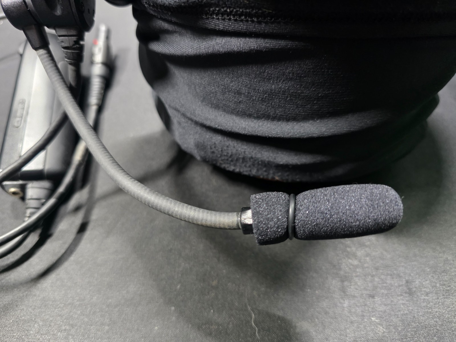 Bose A20 Aviation Headset with LEMO 6 Pin Plug, Bluetooth and Soft Case.