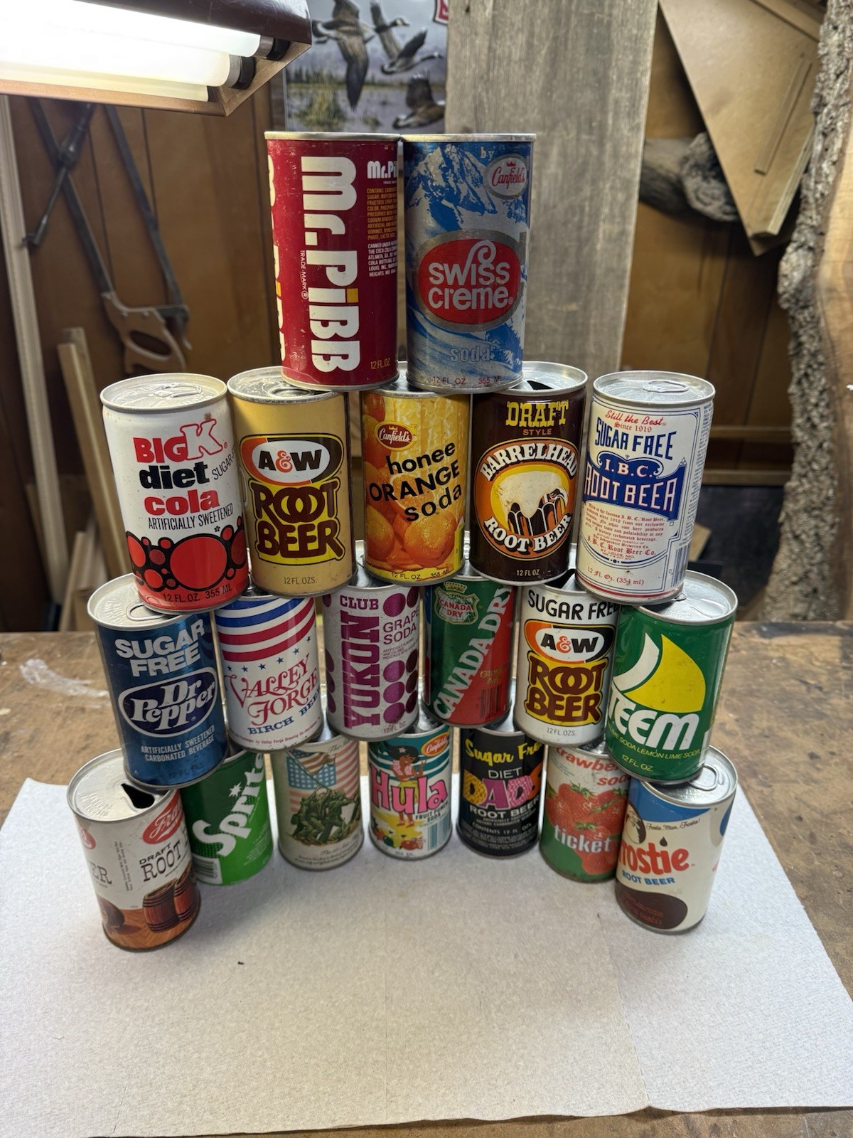 OLD SODA 🥤 CAN LOT OF See Pictures DENTS,HOLES, RUST ECT….. Lot 13126(1)