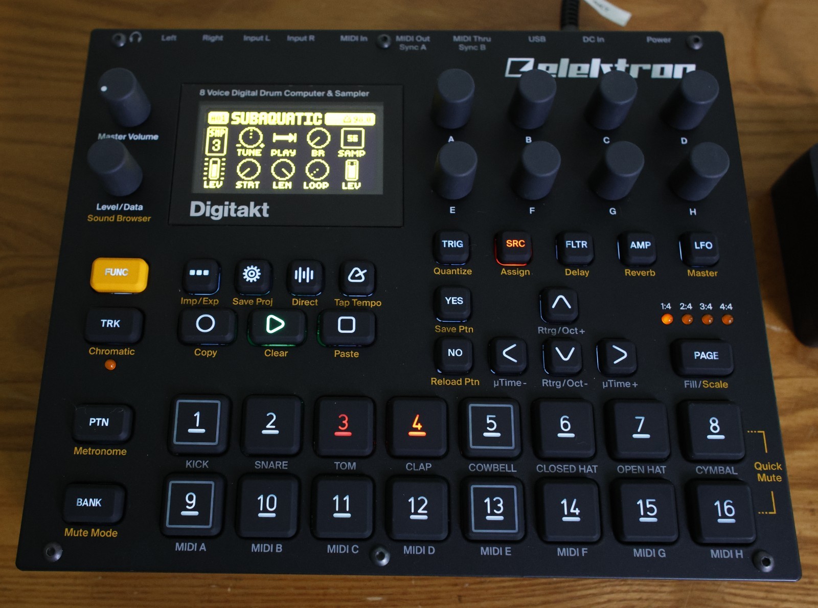 Elektron Digitakt 8-Voice Digital Drum Computer and Sampler Mint condition