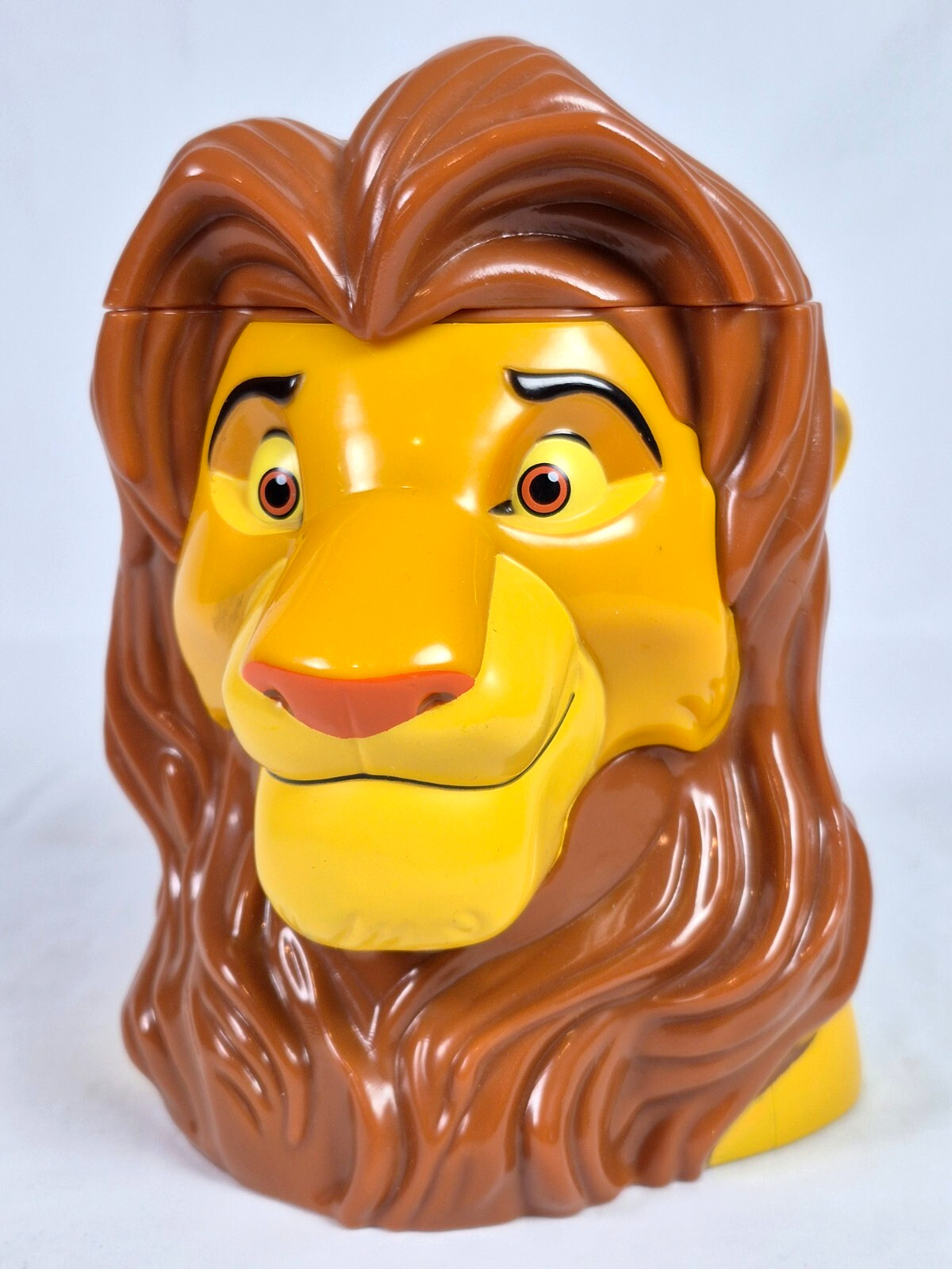 The Lion King Disney Mufasa 6.5 in Tall Plastic Mug w Lid