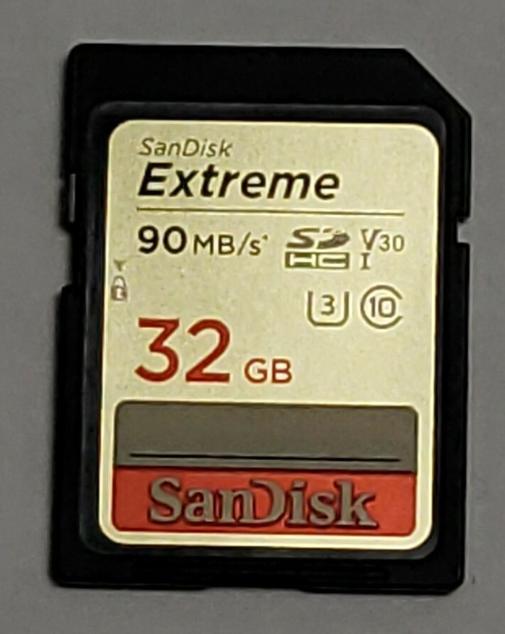 SanDisk Extreme 32GB SDHC 90 MB/S UHS-1 SD Class 10 Memory Card SDSDXVE-032G 2pc