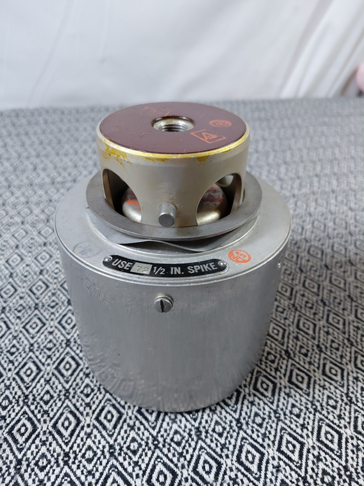 1945 Aireon Manufacturing Corporation AS-89/ART Antenna Base. Original Box.
