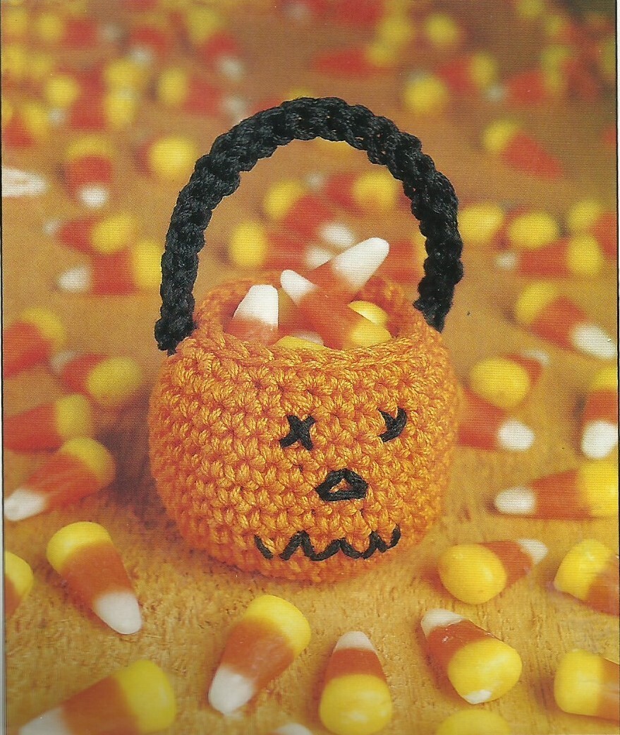 C0210  JACK-O- LANTERN BASKET CROCHET  PATTERN