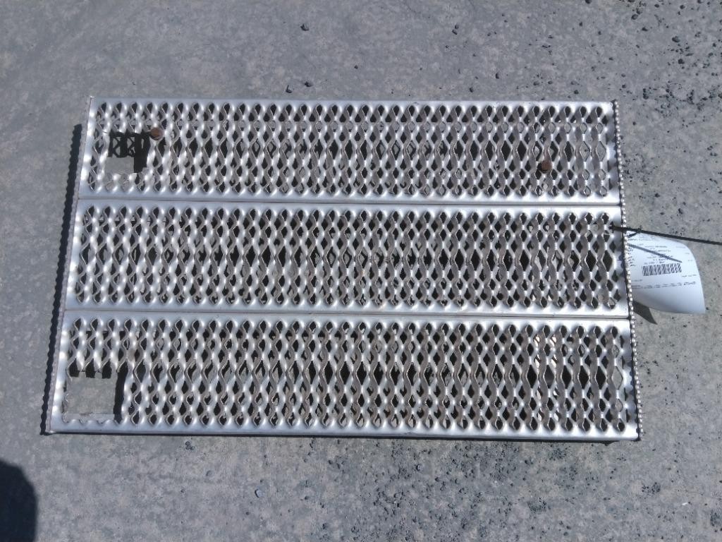 Replaces 2015 PETERBILT 579 DECK CATWALK ,  MD