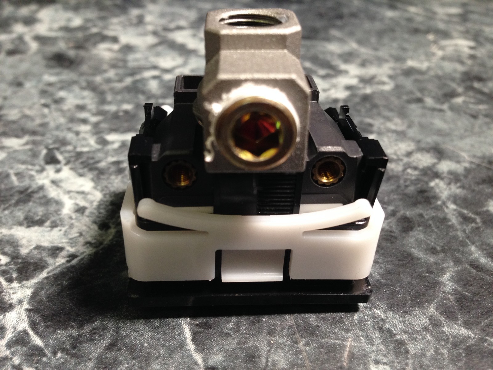 Keyence AP-C33WP Flow Sensor
