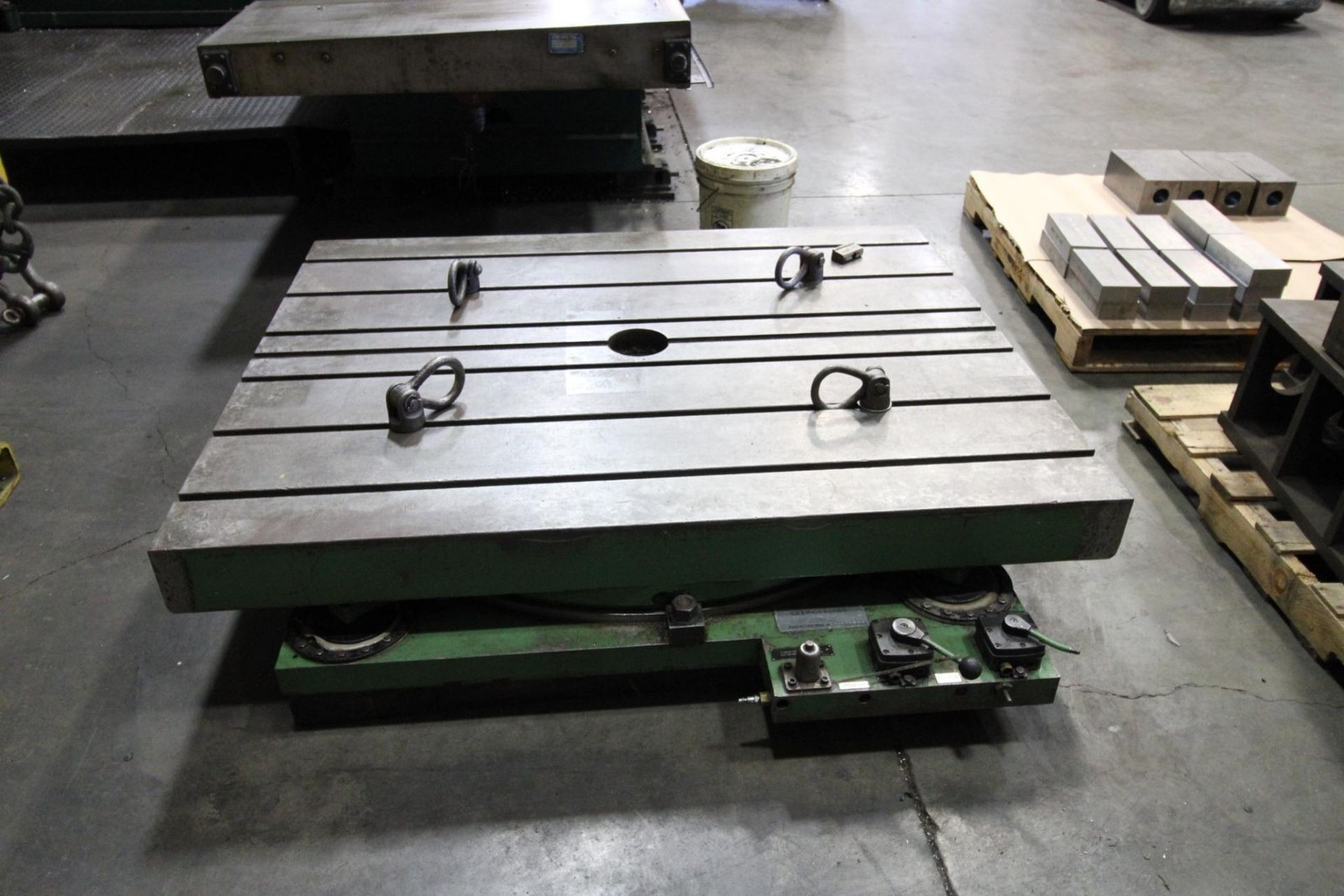 G&L 48 x 60 Air Lift Rotary Table