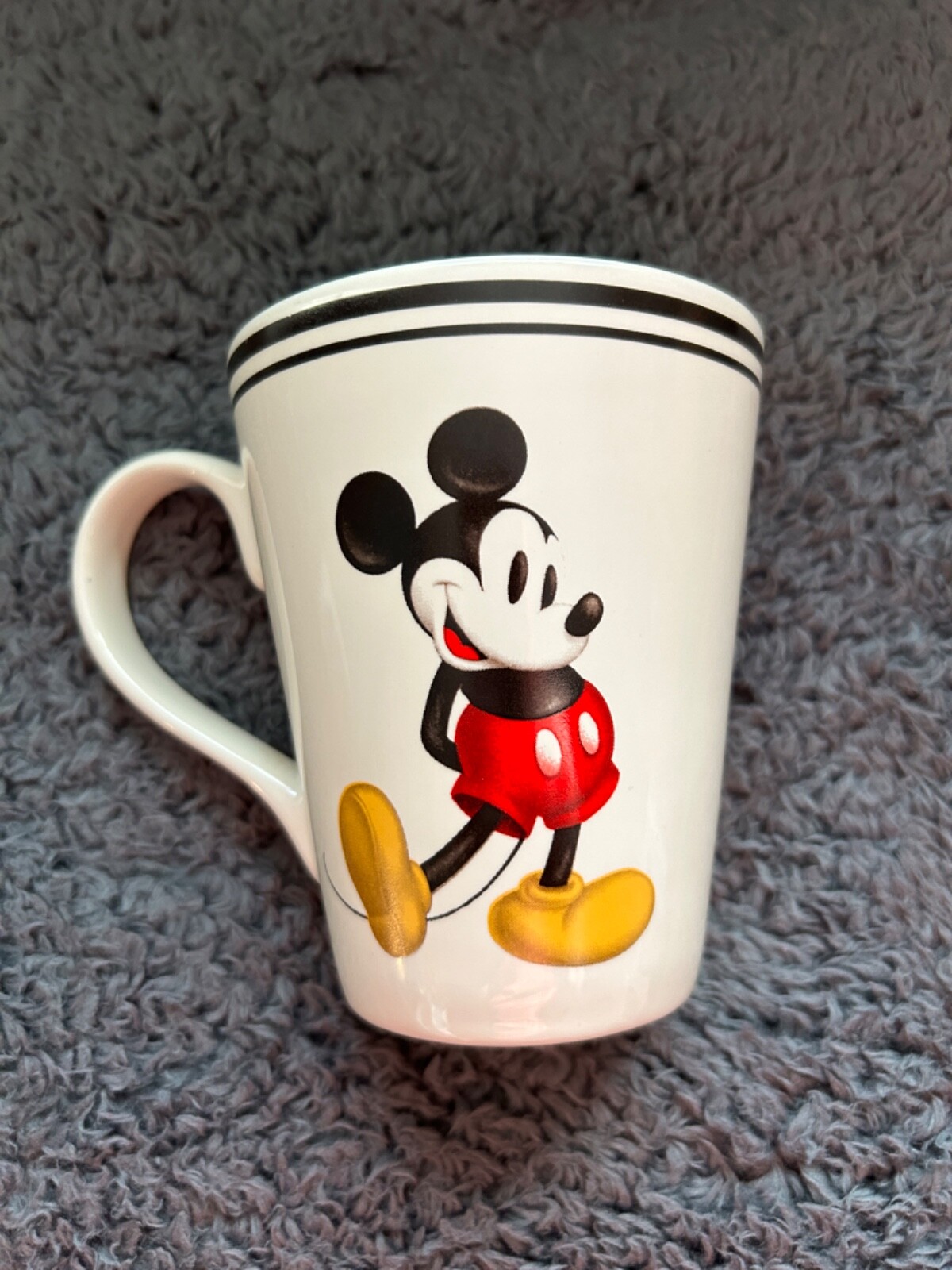 Disney store early 2000's mickey mouse classic mug