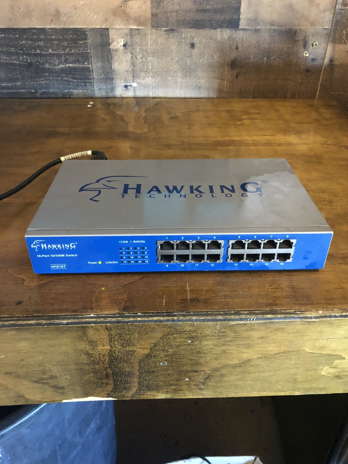 hawking 16 port 10/100m switch hfs16t