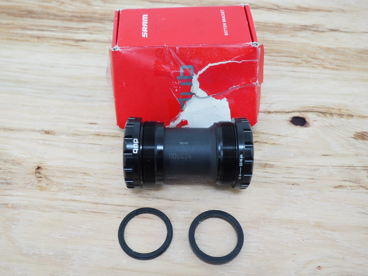 New! SRAM dub T47 Road/Road Wide Bicycle Bottom Bracket 00.6418.333.002 68mm