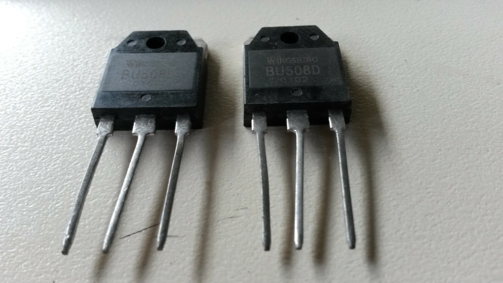 2x TRANSISTOR BU508D NPN+Di CTV-HA 1500V 8A 125W 22129-27