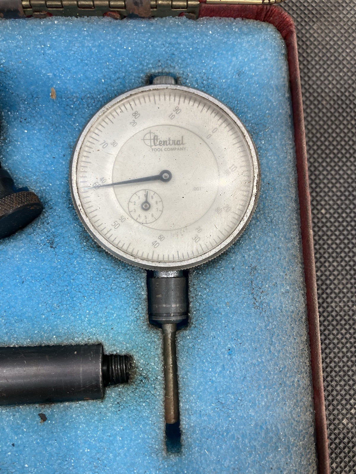 Central Dial Indicator Set w/ Case & Accessories - Dial Indicator Type