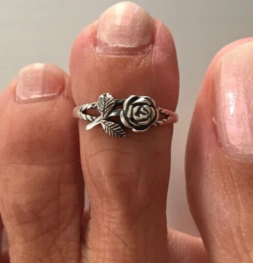 Women's Beautiful Solid Metal Adjustable Rose With Leaves Toe Ring 925 Silver