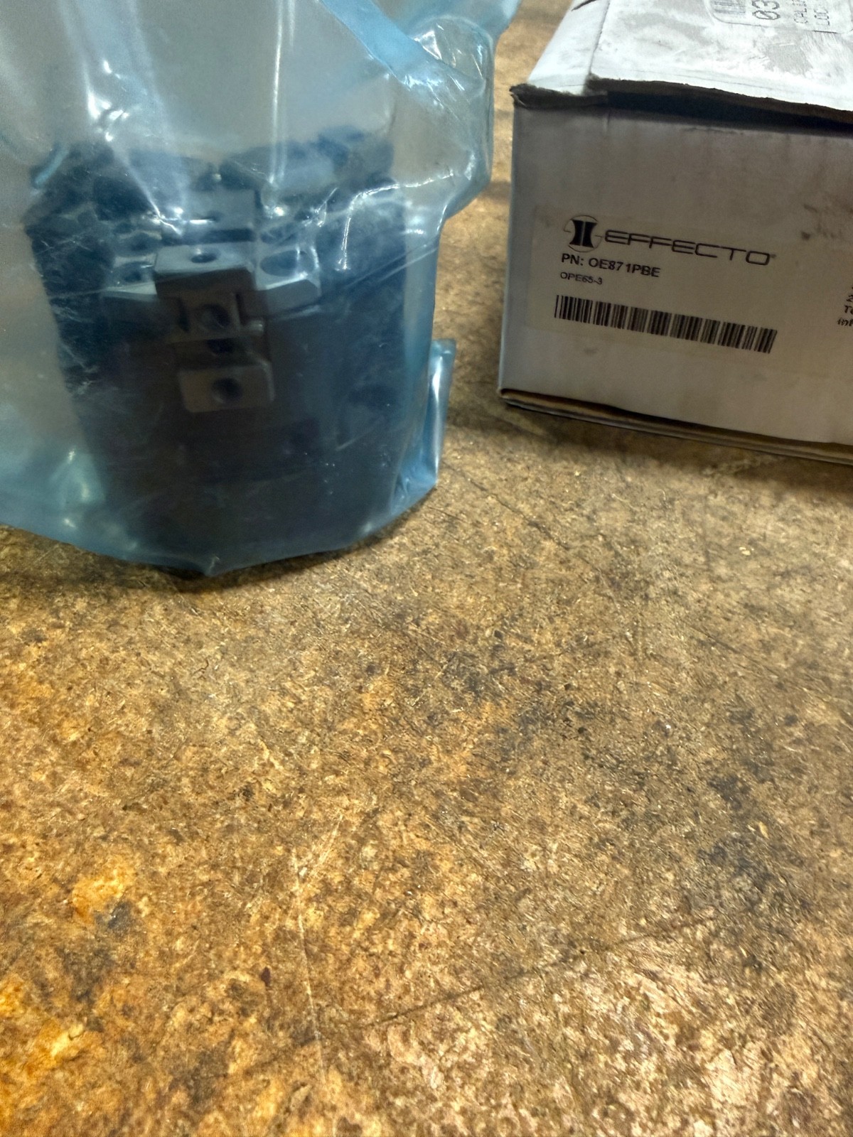 Effecto OE871PBE 3-Jaw Parallel Gripper (NEW)