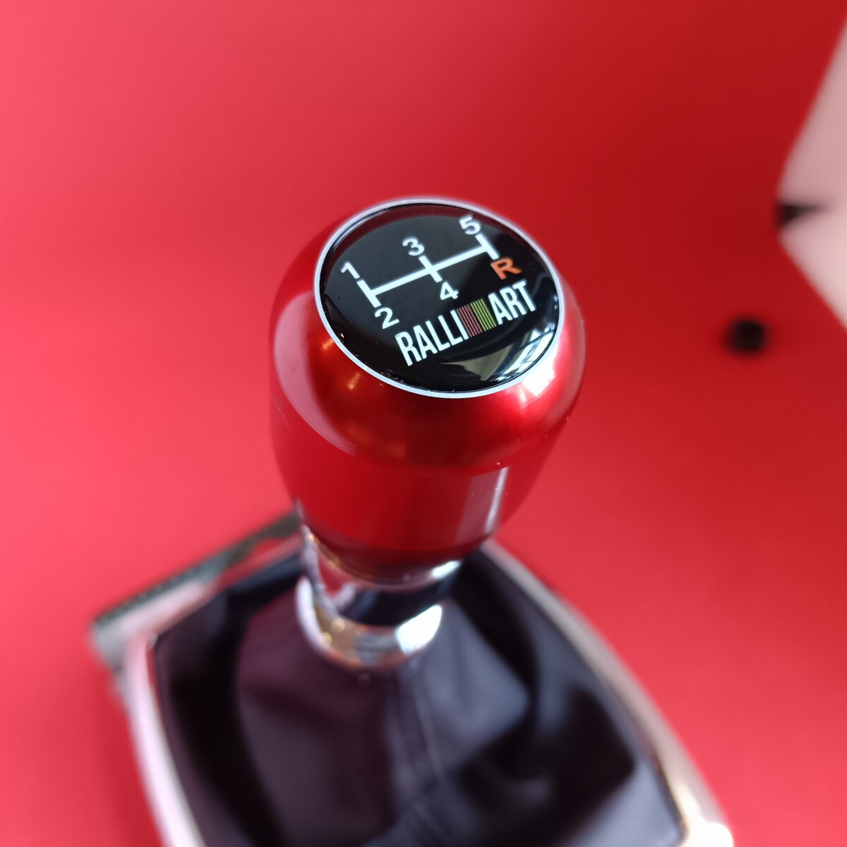 RED ALUMINIUM SPORT 5 SPEED GEAR KNOB for LANCER EVO MIRAGE GALLANT RALLIART COLT