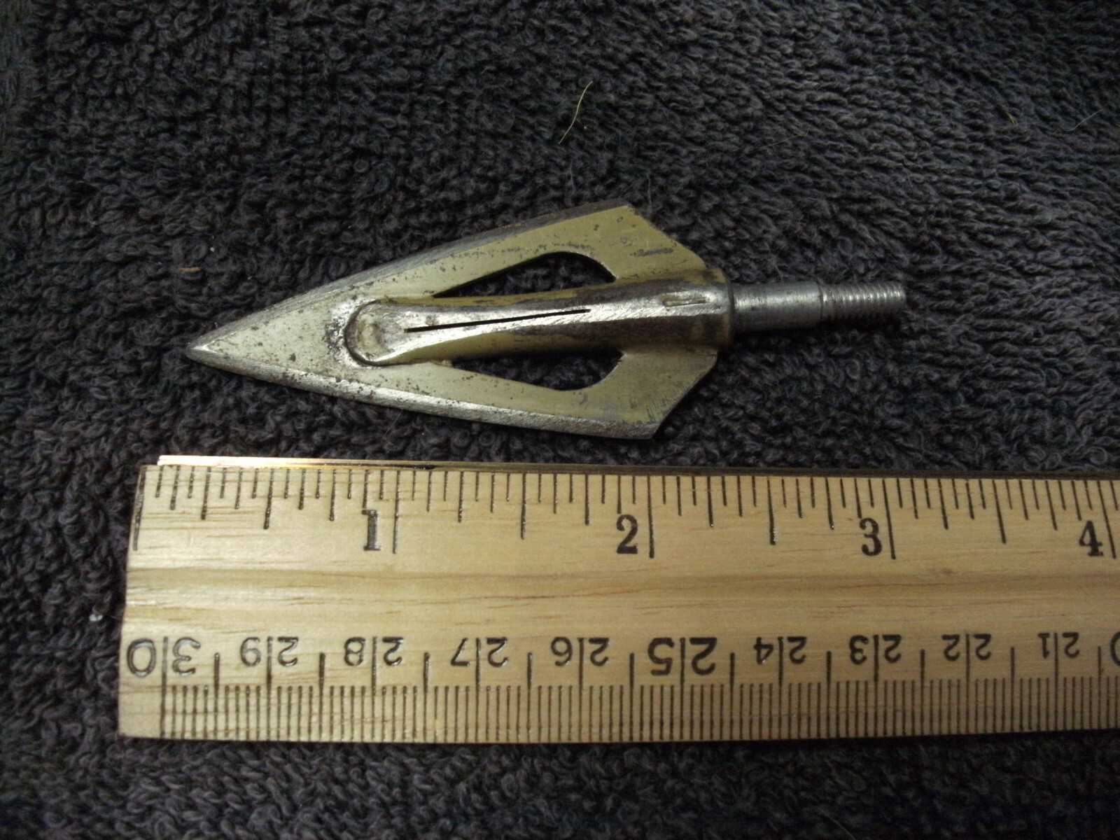 Vintage Archery Screw on broadhead , Unknown Maker See pictures