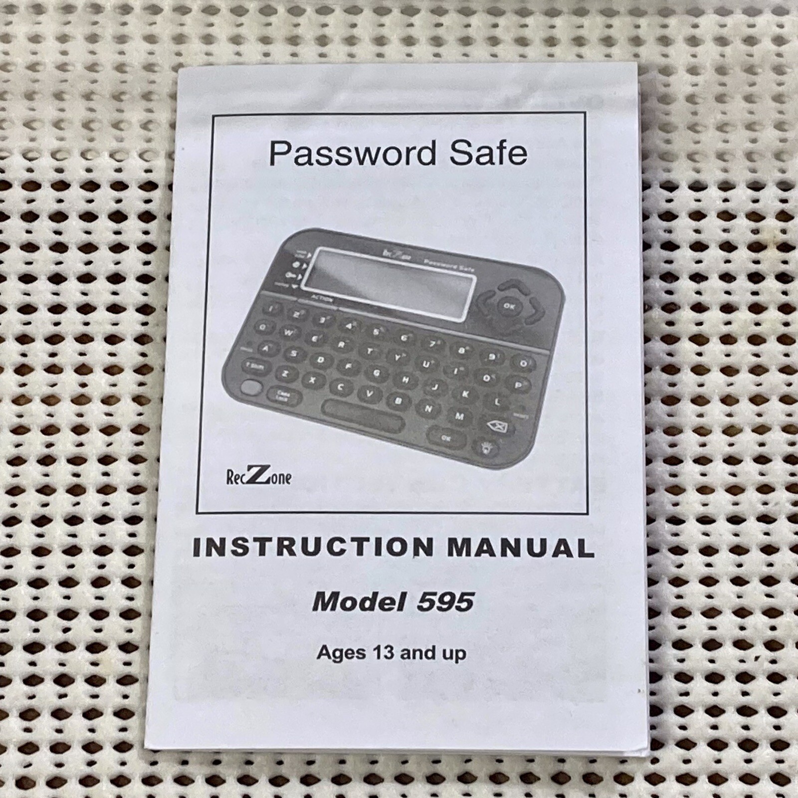 RecZone Password Safe Model 595 w Backlit LCD Built-In Memory Storage Works