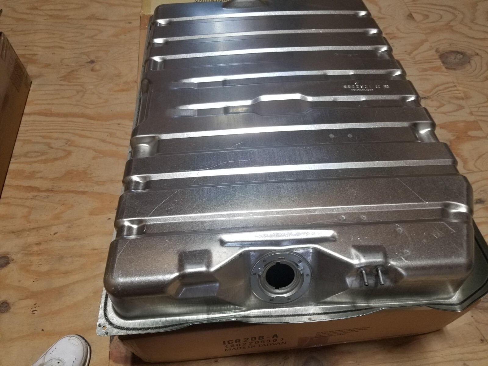 Fits 67 68 69 70 Newyorker 300 Polara Monaco  Fury Gas Fuel Tank C-Body CR20B