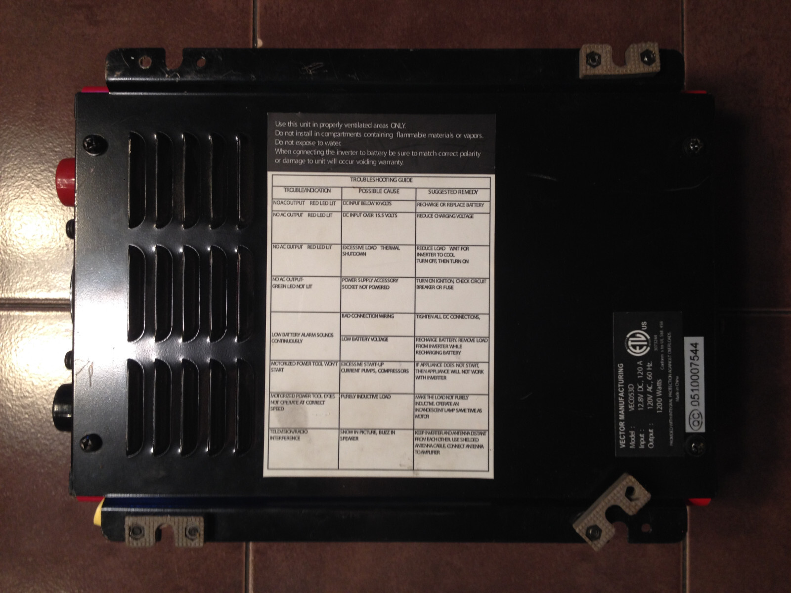 Vector 1200 Watt Power Inverter VEC053D